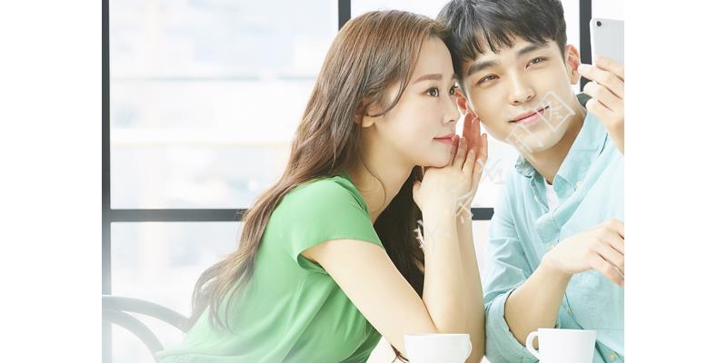 我住在同学家里，和同学的姐姐发生一段往事，至今没有告诉任何人