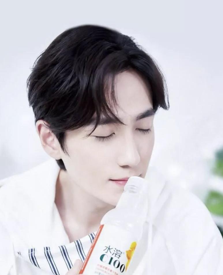 朱一龙一秒都不愿多等完整视频,朱一龙一直坚持的习惯