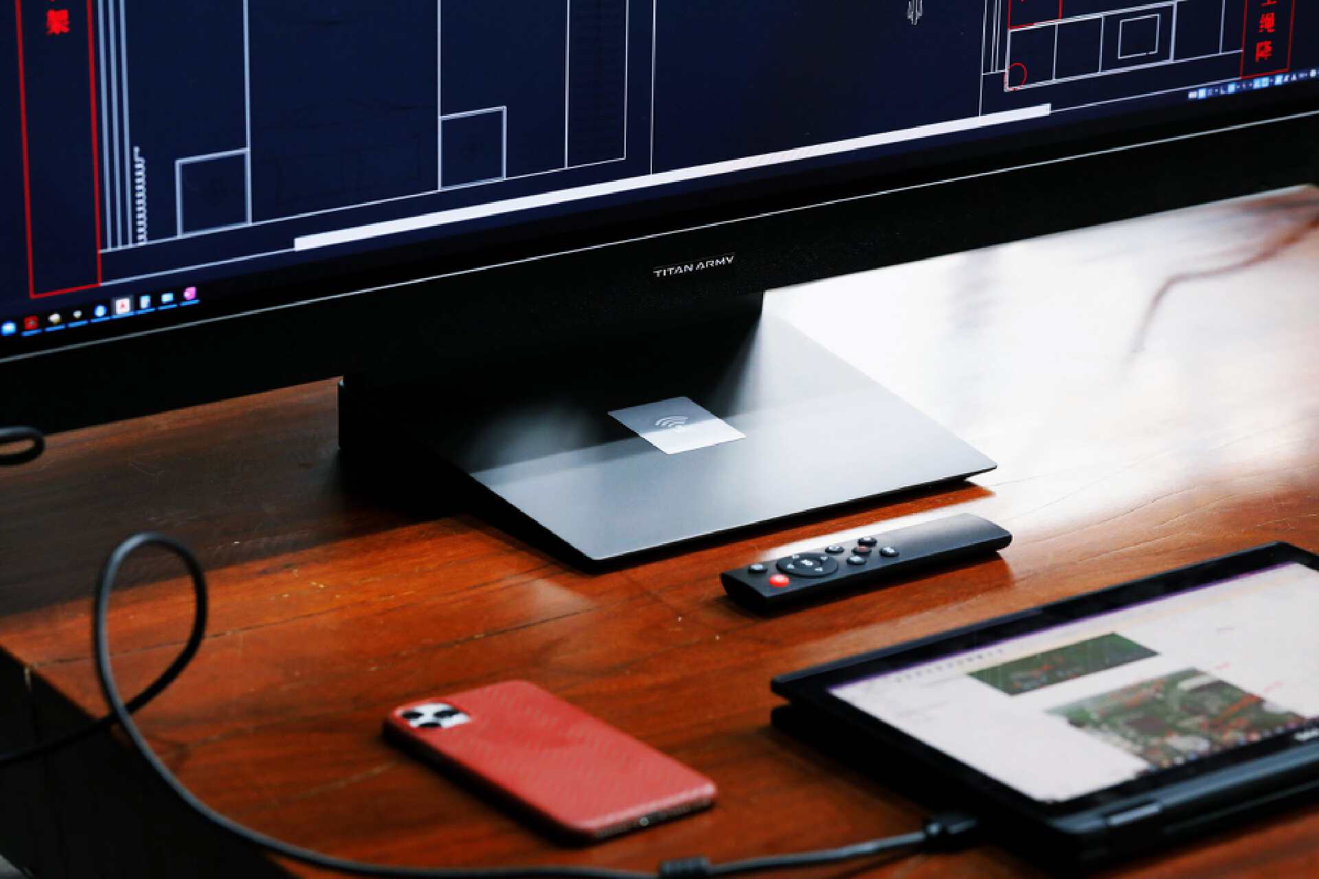 高端电脑显示器一体42.5寸,老板用27寸显示器