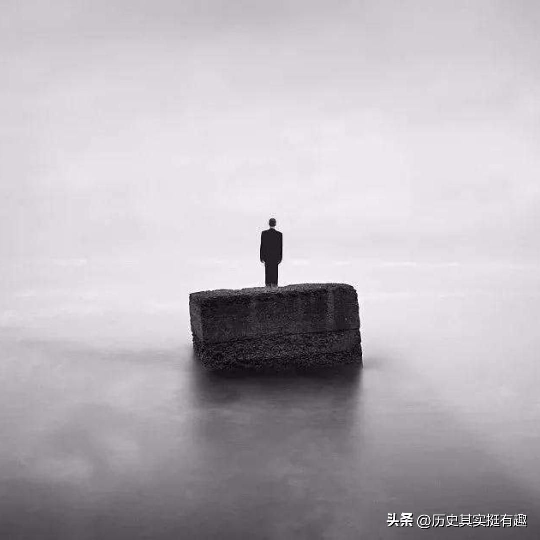 爱因斯坦vs牛顿vs霍金的智商,牛顿与霍金谁更伟大