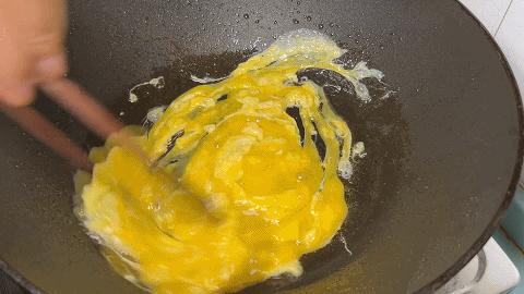 一把粉丝两个鸡蛋,鸡蛋柿子土豆粉丝汤