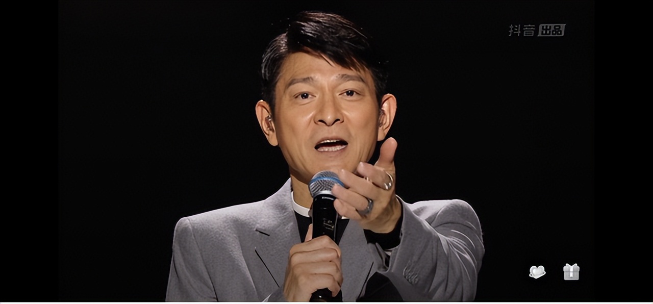 60岁的刘德华现场演唱,57岁刘德华开20场演唱会