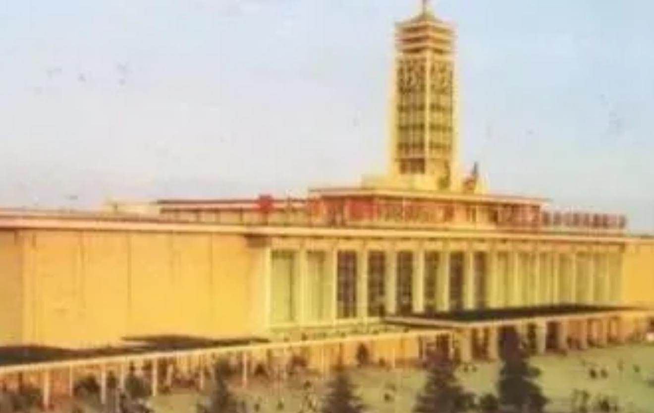 女儿结婚途中遇车祸，隐瞒26年未回娘家，男子做了26年未婚夫