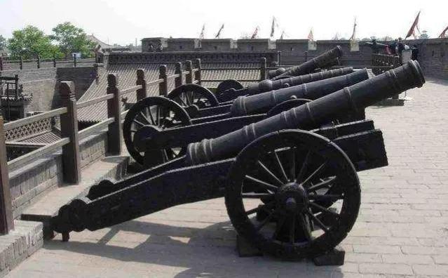 世界轻兵器先进武器图片,世界轻武器史