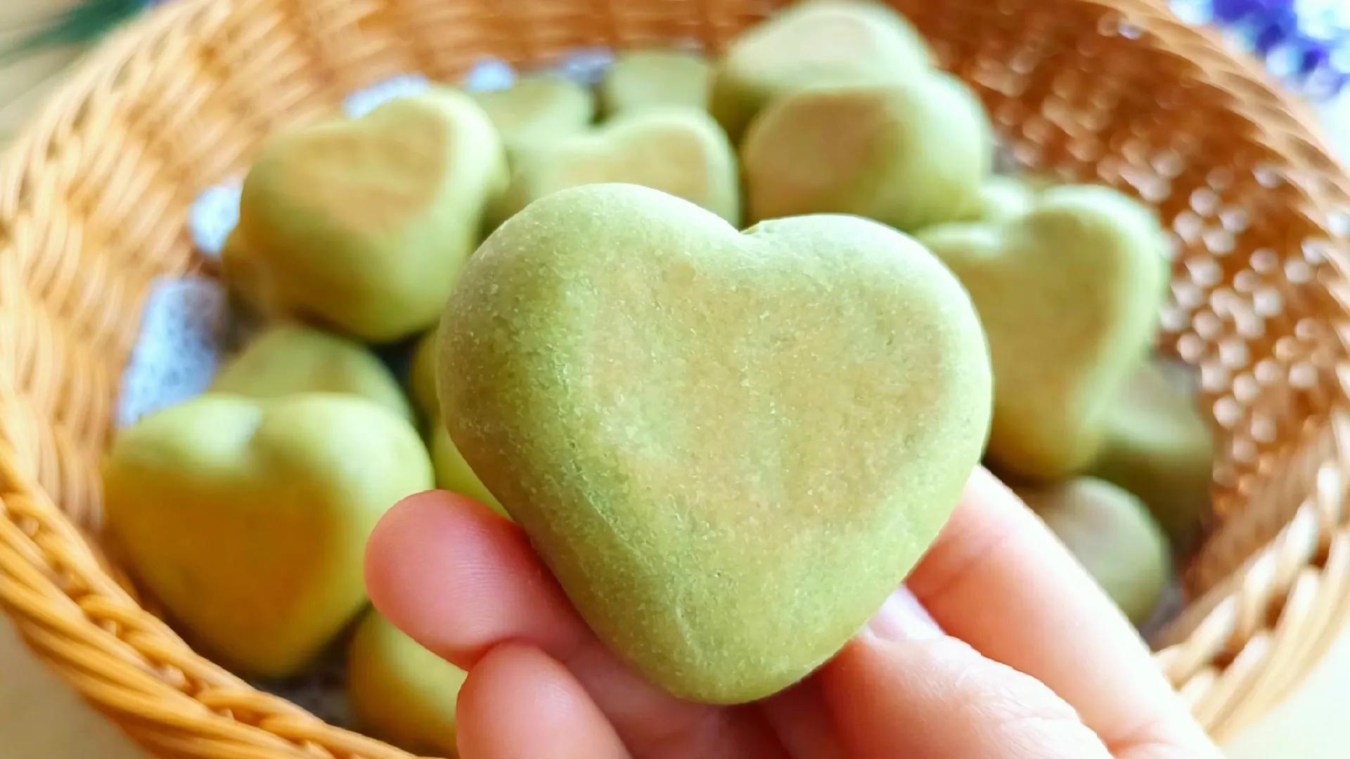 天气热给孩子做点解暑的菜,夏天宝宝可以多喝绿豆汤解暑吗