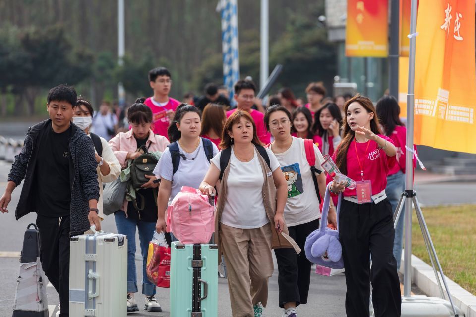 【迎新季】快来看，“步”一样的辽传迎新！