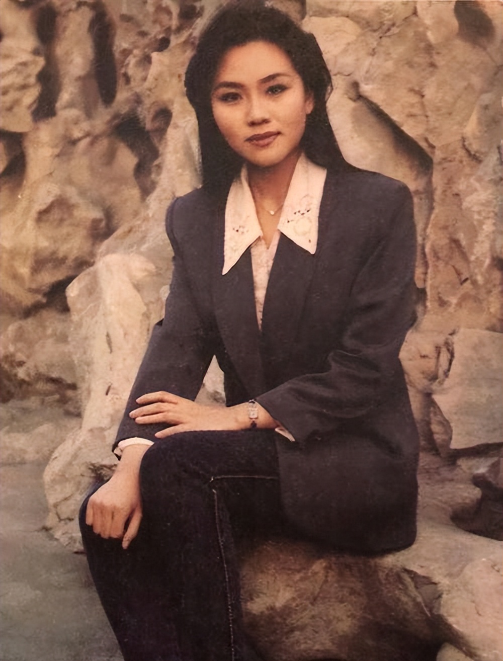 央视再也见不到的5位主持人，以为他们退休享福，其实已悄然离逝