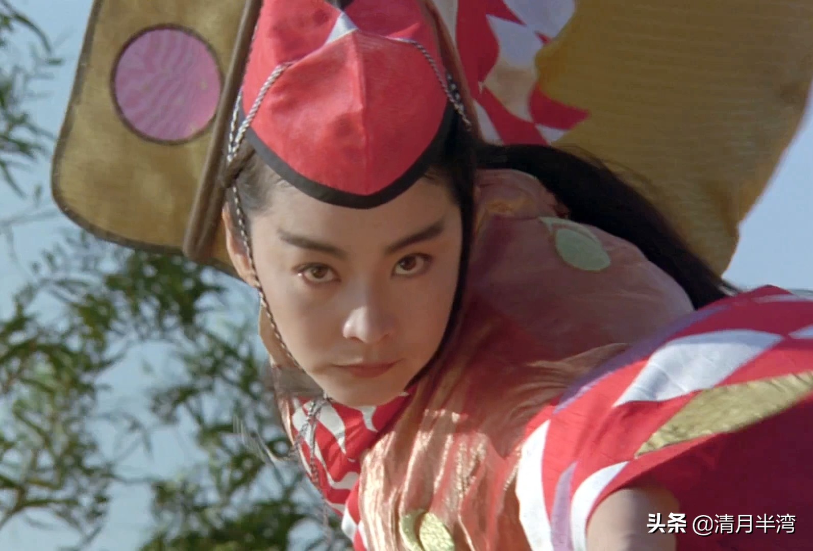 舍不得口红眼线假睫毛,就别女扮男装了,这13位反串才叫尊重观众