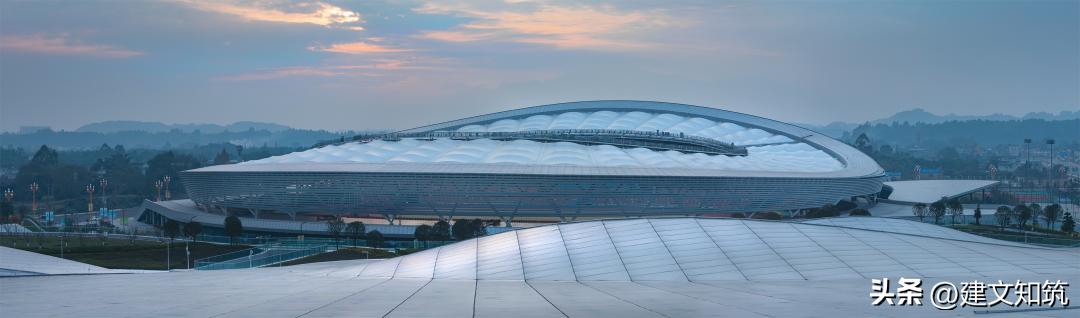 重庆龙兴体育场足球场,成都龙兴足球场