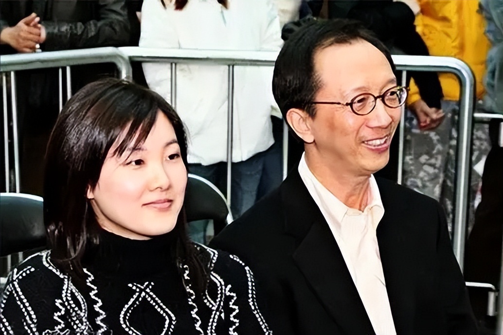 跳水女皇伏明霞婚姻,跳水皇后伏明霞近况