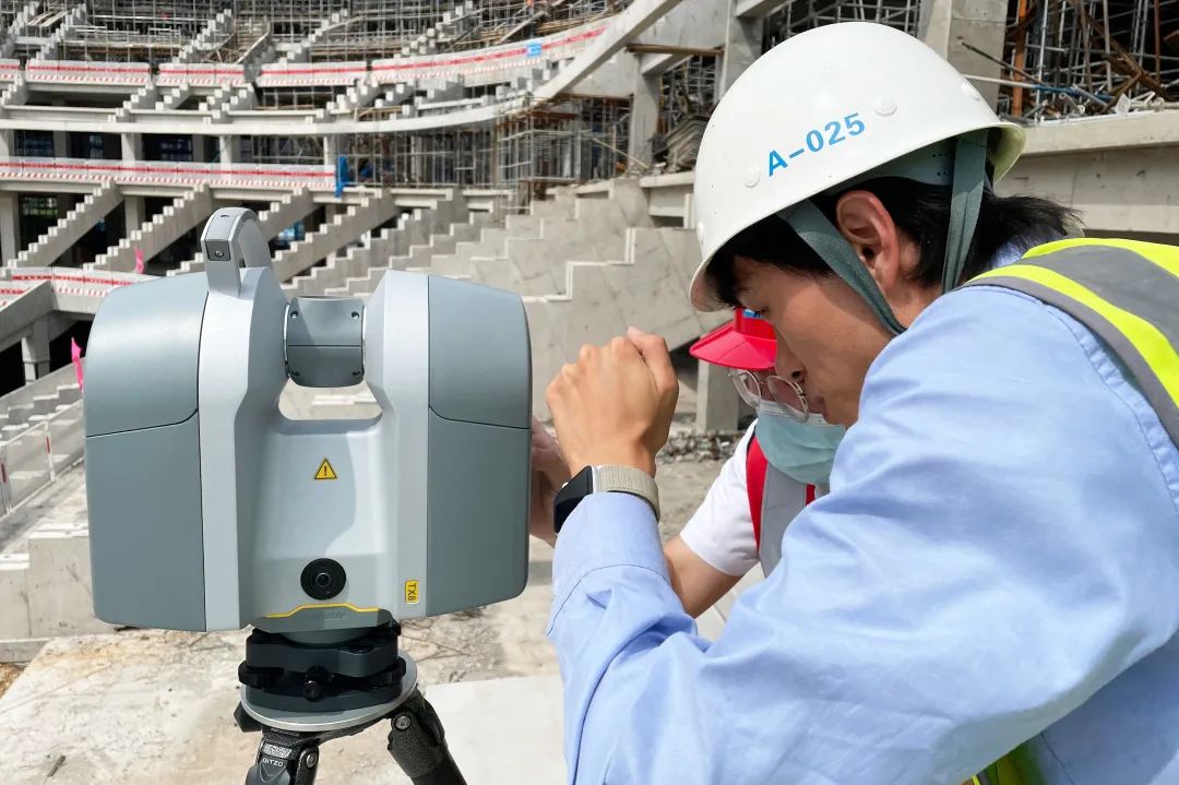 大连梭鱼湾足球场建设时间,大连梭鱼湾足球场建设结构和设计