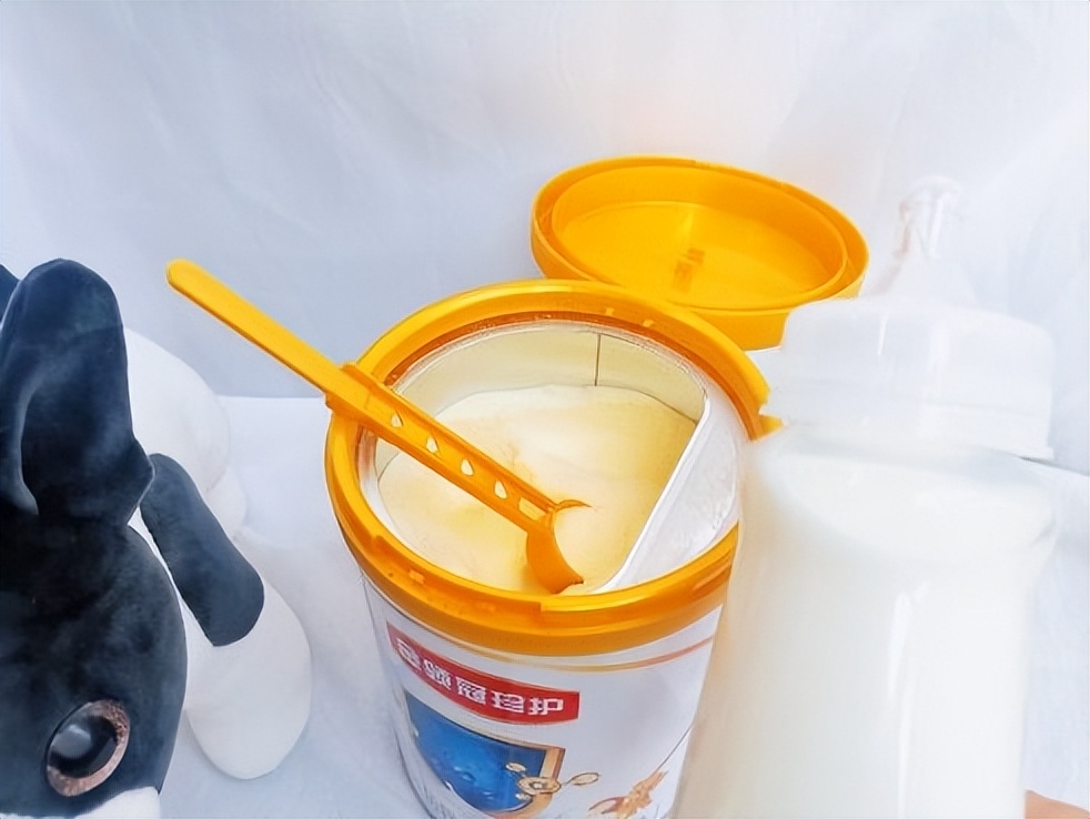 目前市场上最好的奶粉是哪个牌子,奶粉排名前十品牌奶粉有哪些