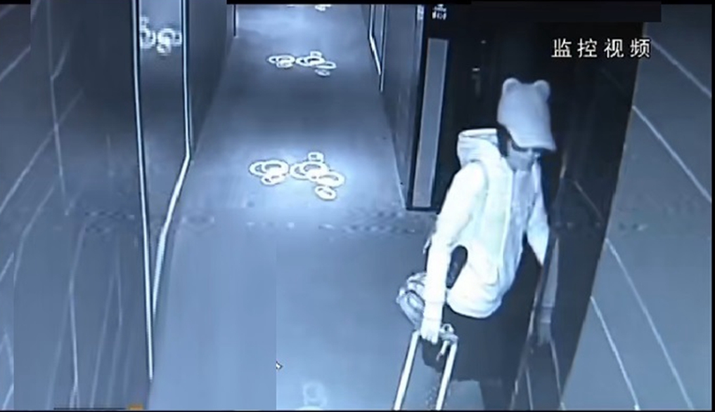 已婚女找男网友偷吃后失联，一个2秒钟的动作，引出让人唏嘘真相