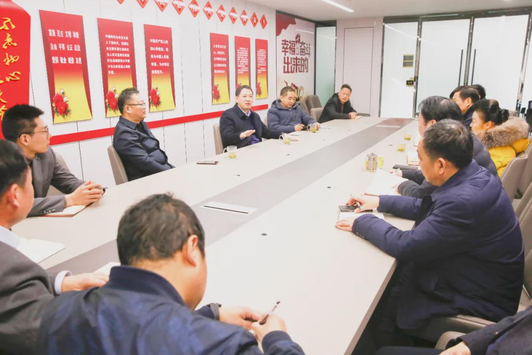 华信投资集团董事长,信阳华信投资集团黄在国