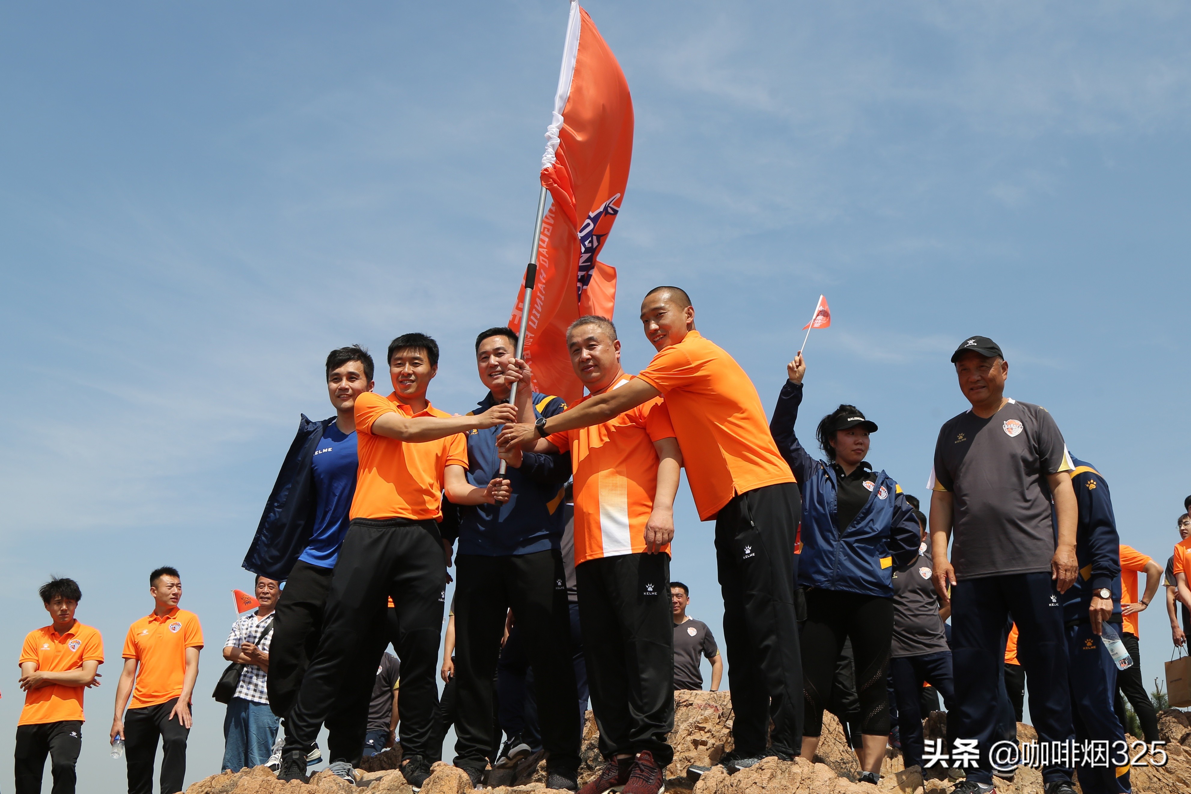 青岛海牛新赛季保级,青岛海牛有条不紊备战新赛季中超