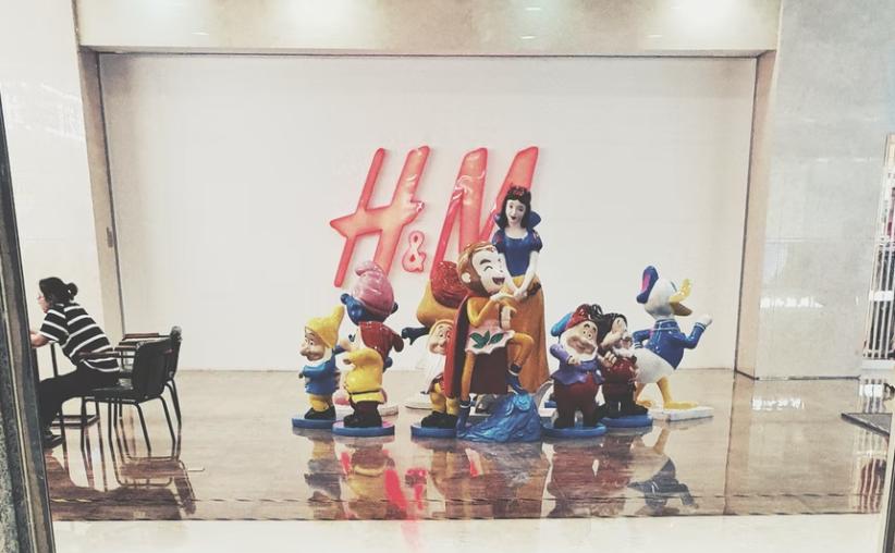 *制抵***疆新**棉花，且拒不道歉的HM，1年后怎么样了？