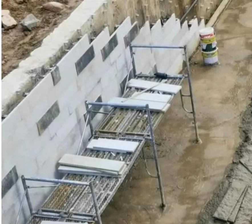 给长城贴瓷砖给飞机安倒挡,给长城上贴瓷砖