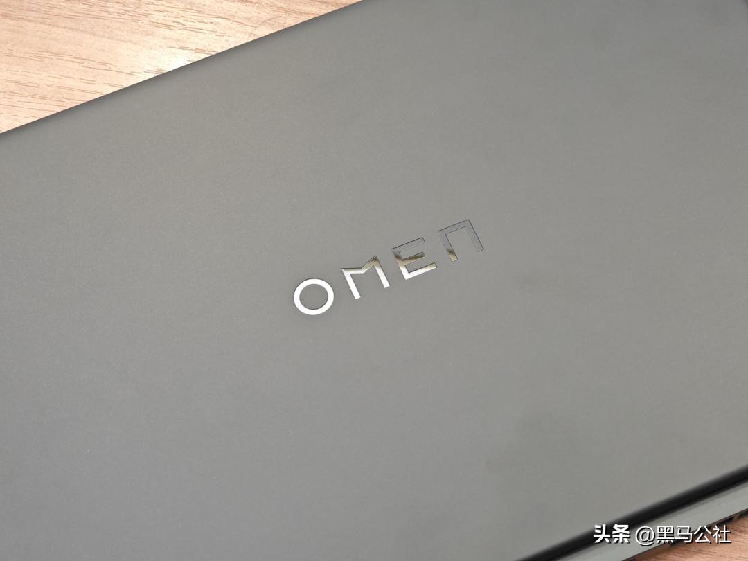 当前最值得入手的游戏本,只要9块9就能买到的游戏机