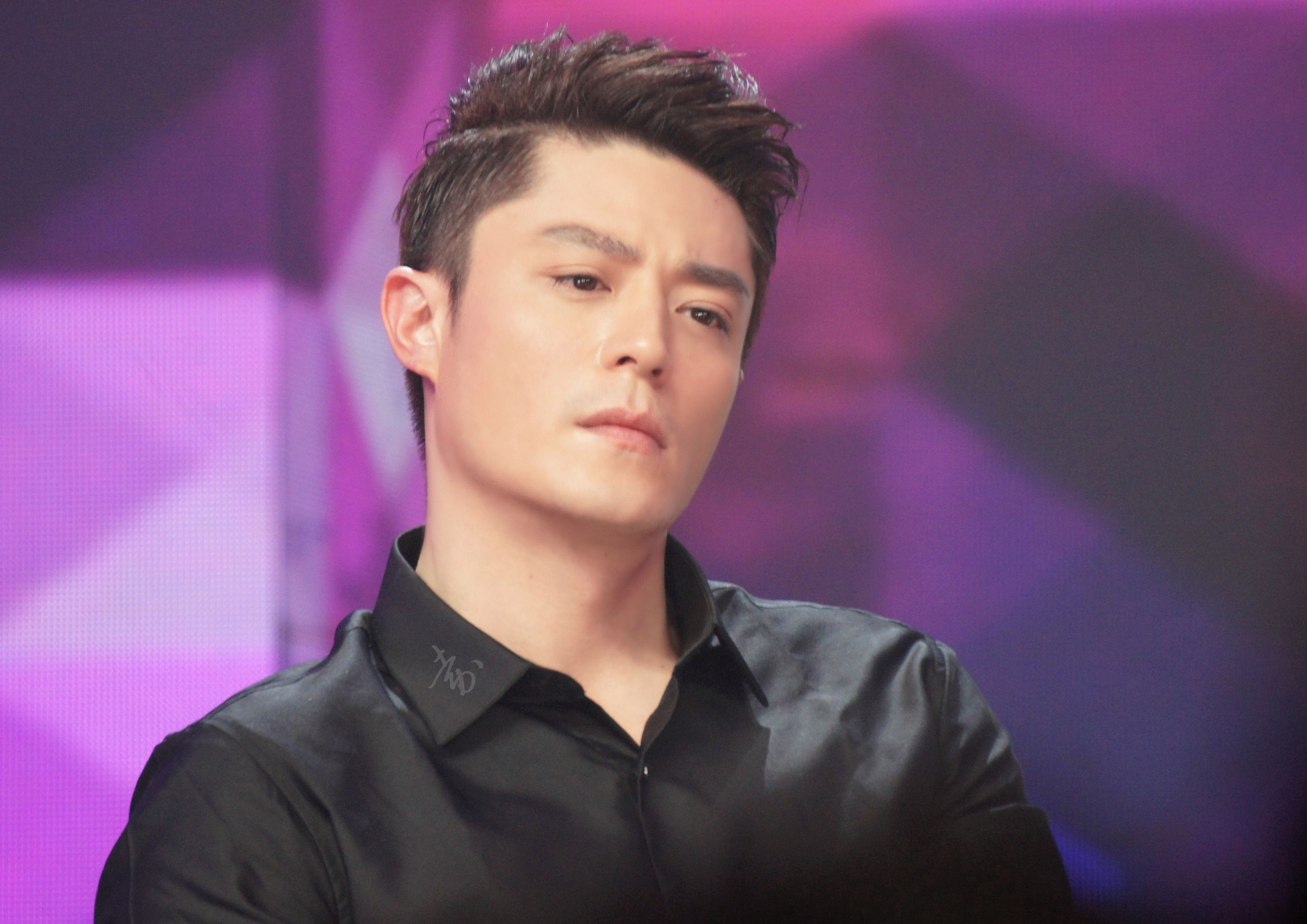 扇脸、飞踹、假戏真做，影视剧这些现象真可怕，敬业还是欺负人？