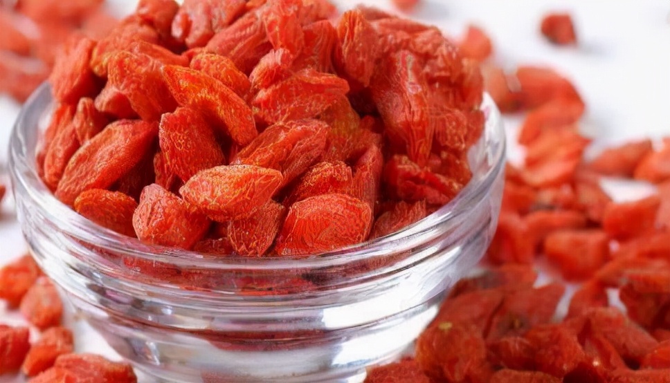 躺下睡觉嘴巴发干,晚上睡觉嘴巴发苦发干是怎么回事