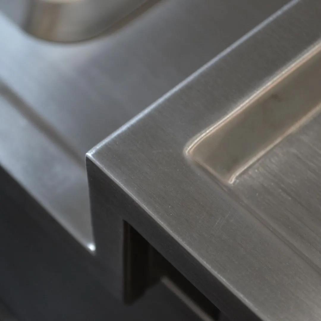 家庭装修可以用不锈钢橱柜,装修万万没想到不锈钢橱柜