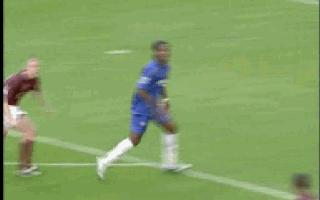 穆里尼奥与纽卡斯尔联签约,穆里尼奥接手蓝军第一战