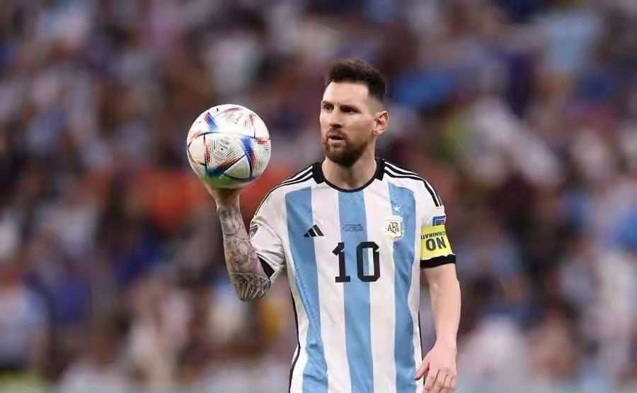 阿根廷对梅西的停赛看法,梅西和阿根廷队怒喷裁判