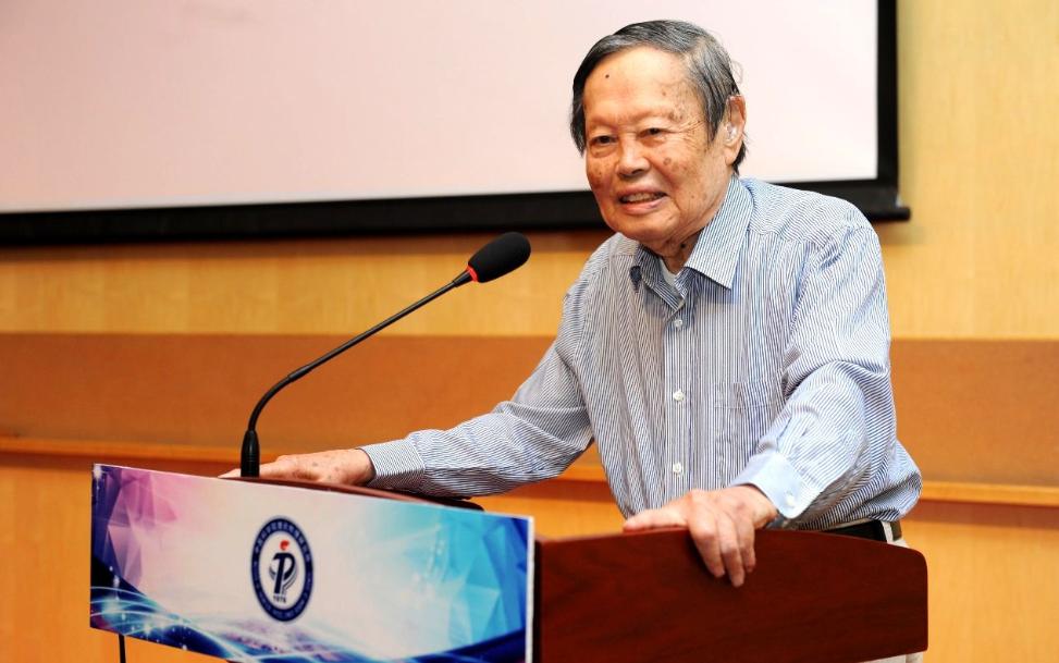 杨振宁近千年最伟大的物理学家,全球20位最伟大物理学家杨振宁