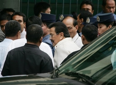 喜剧演员、B级片男主、足球先生，这些明星一不小心成了一国总统