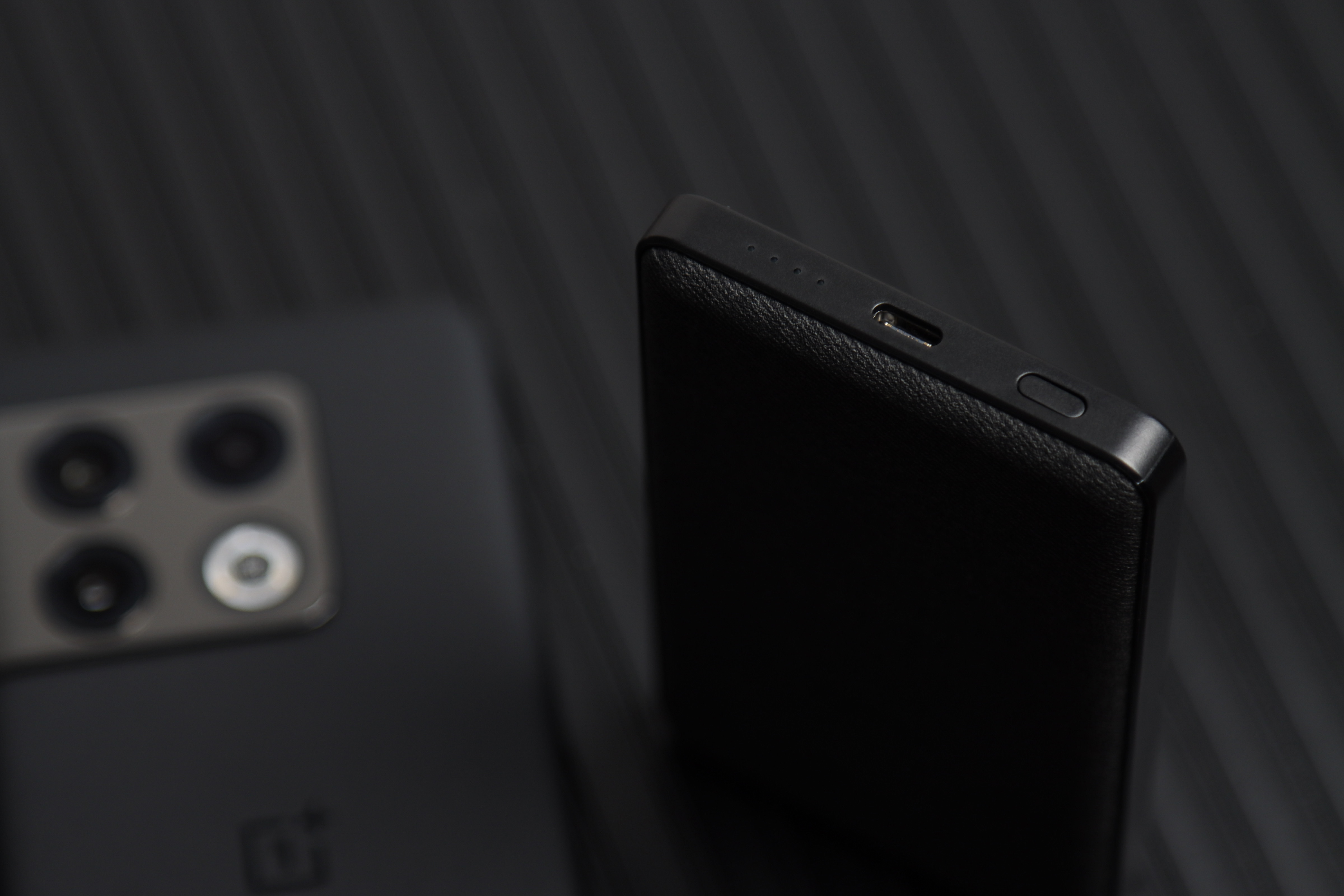 磁吸充电宝5000和10000哪个好,苹果专用磁吸充电宝20000毫安