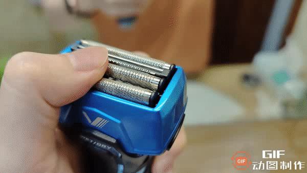 修剃一体、防水耐用的4刀头高性价比之选:IZUMI750剃须刀