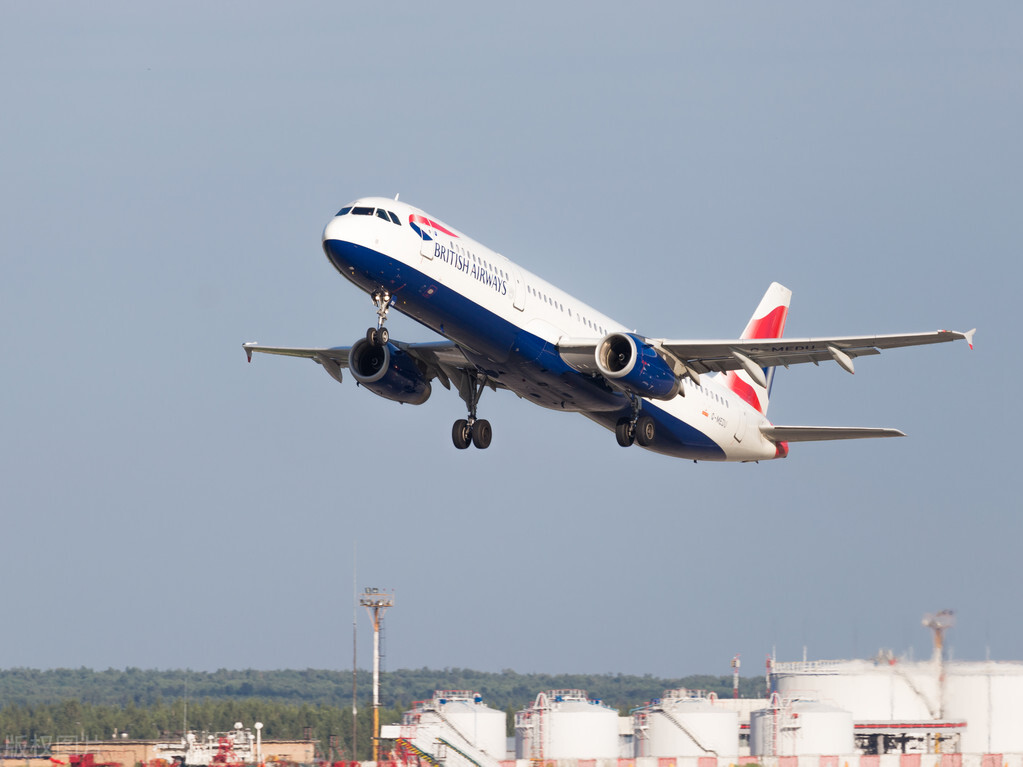 寄到英国的快递价格,英国寄快递到中国最快要多久