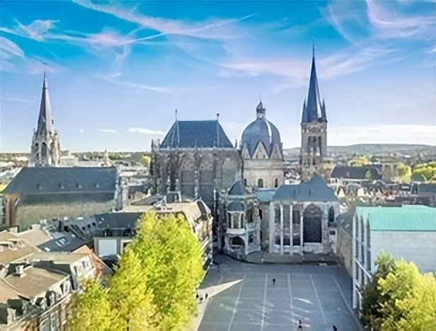 中世纪四种建筑样式和特点,中世纪罗曼风格建筑特点