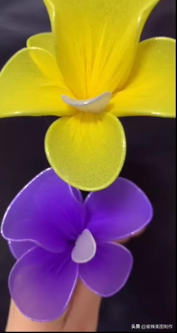 高手在民间根雕做得栩栩如生,看起来很牛逼的手工制作