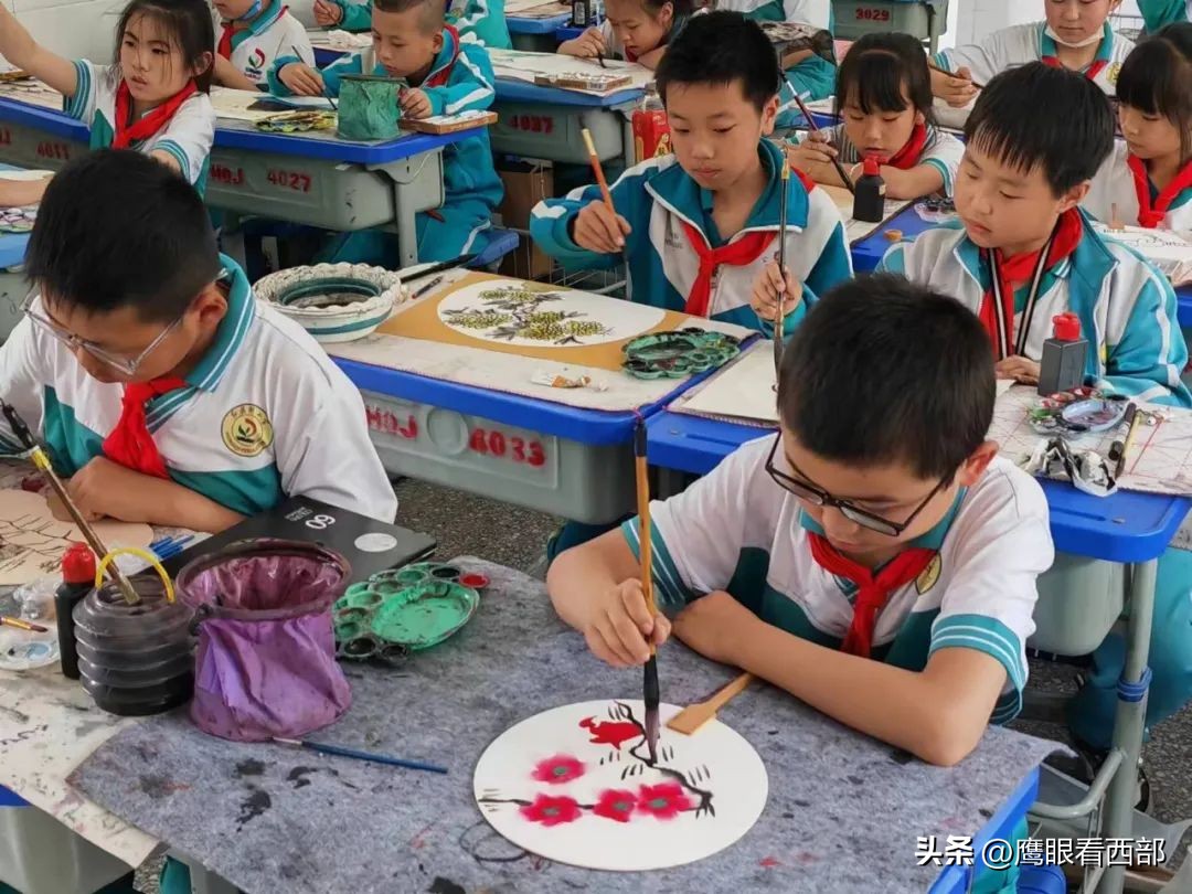 绾㈡棗灏忓绀惧洟琛ㄦ紨,绾㈡棗灏忓鎵嶈壓灞曠ず