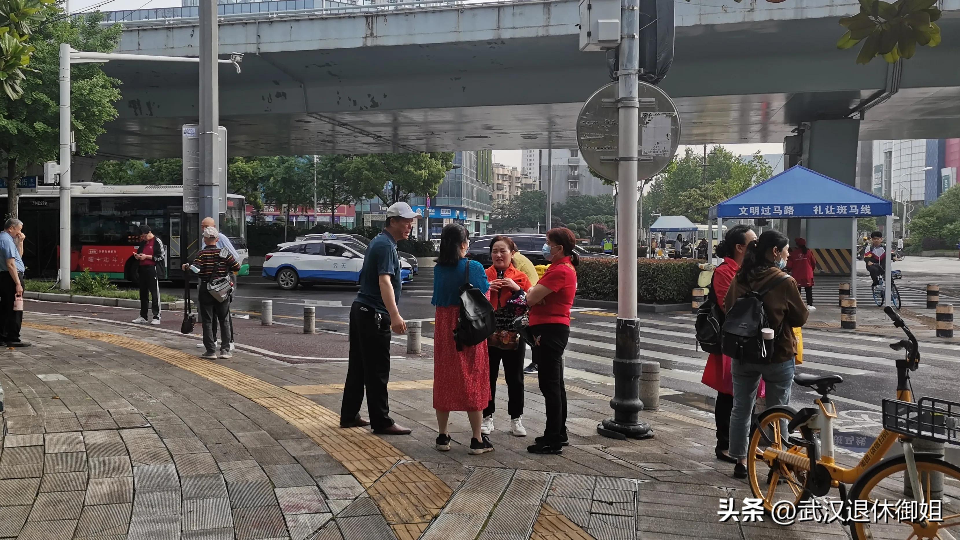 40到60岁老人免费领鸡蛋,60岁老人免费领鸡蛋