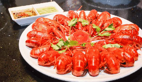 小龙虾头怎么吃,小龙虾什么部位不能吃