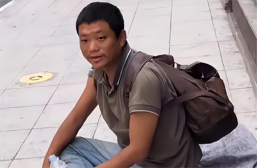 “我不回去！”四川小伙巴西打工，16年后宁愿乞讨也不回国，为何