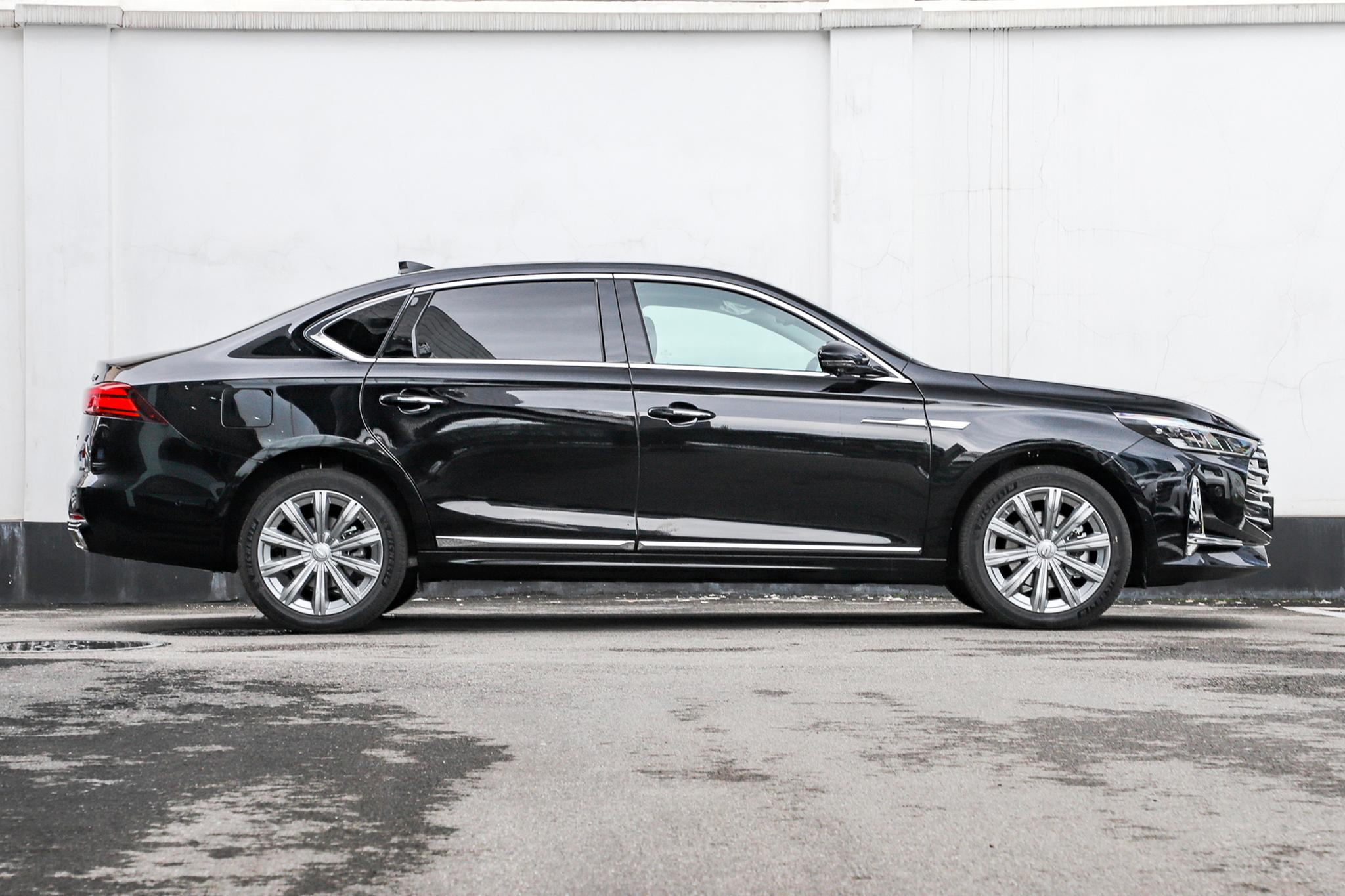 国产品牌的骄傲当属这3款车,这5台国产车颜值和性能兼具