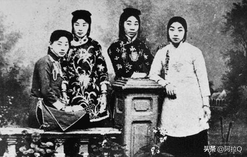 【晚清*楼青**风情】*楼青**女媚态撩人，丰乳肥臀，魅力四射！