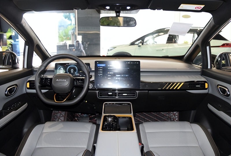 新手第一辆车10-15万预算,预算15万女孩子的第一辆车选什么