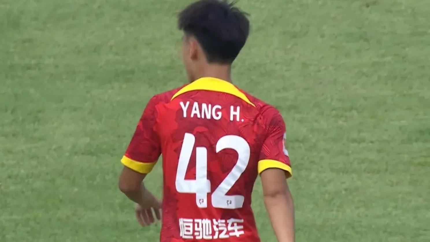 换帅如换刀崔康熙,换帅如换刀广州队迎来大胜