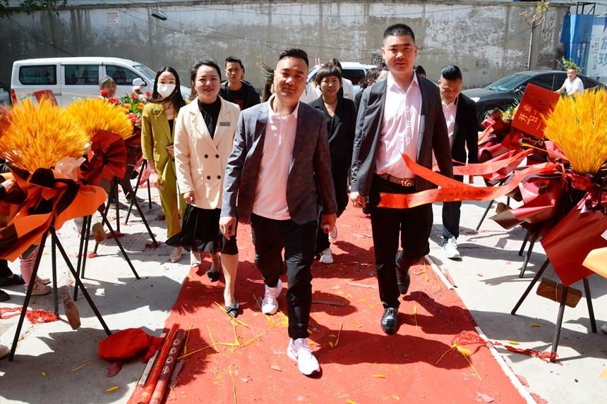 丽莎涵美郑州旗舰店,丽莎美业郑州