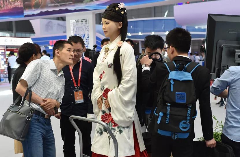 日本发明妻子机器人是真的吗,日本推出机器人妻子