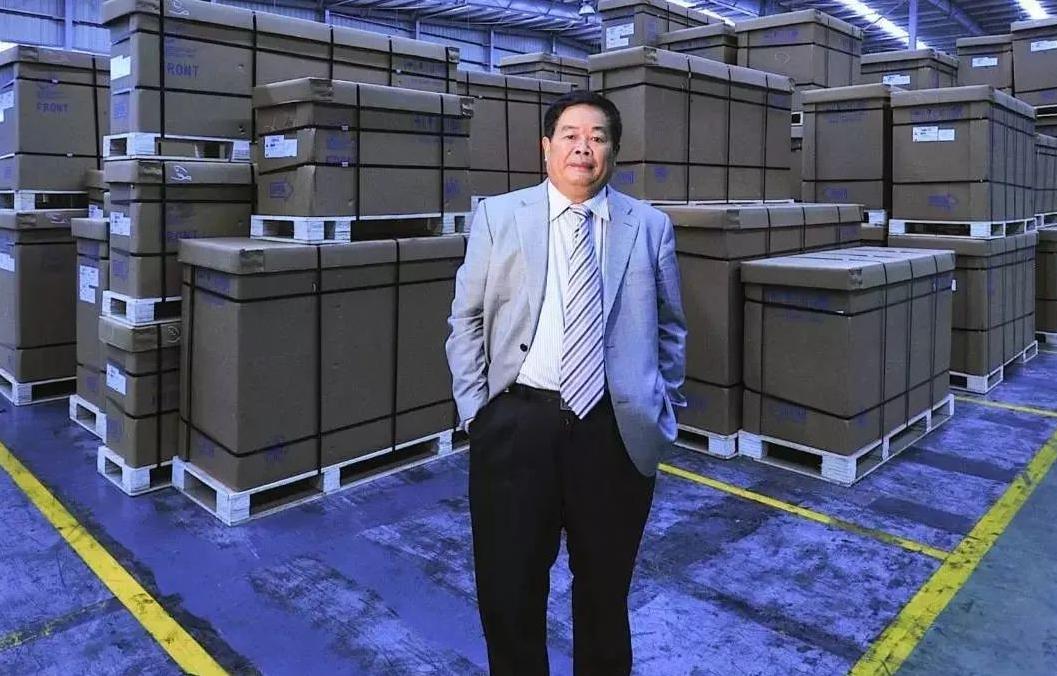 曹德旺创业时期的回忆,曹德旺这么有钱是他哥哥帮的忙吗