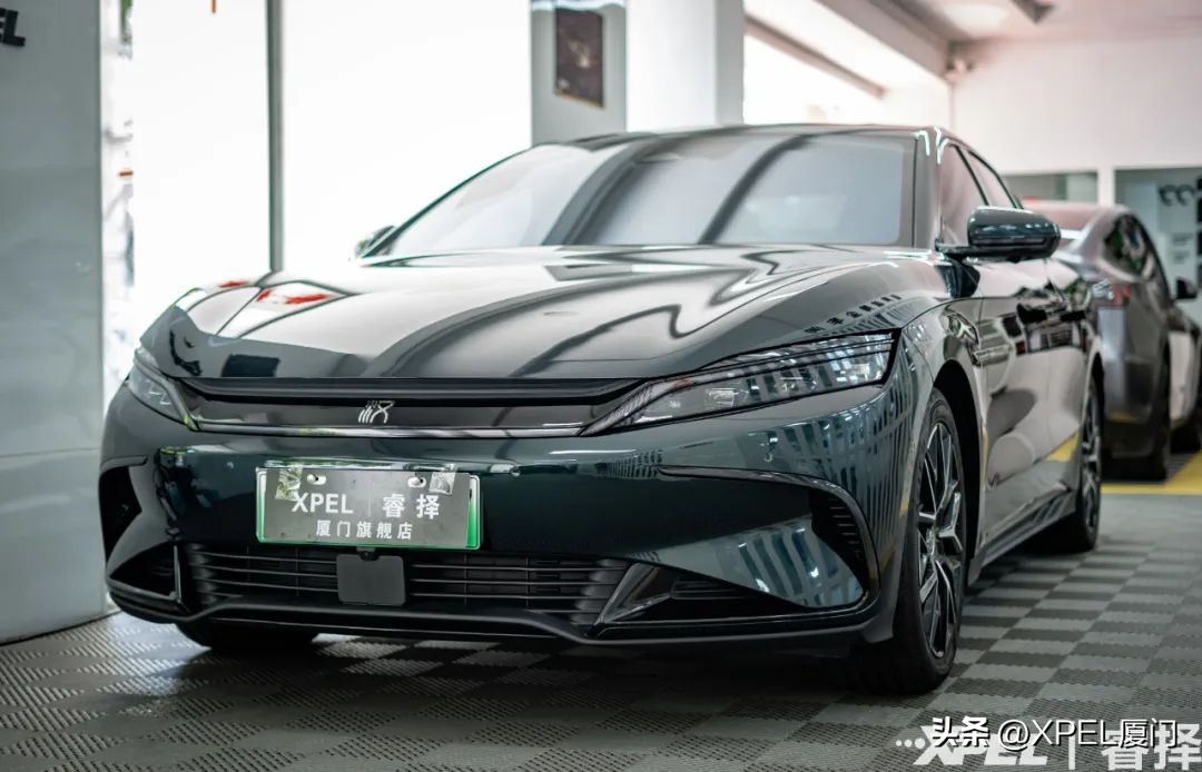 厦门汽车贴膜合肥,比亚迪车衣贴膜手法