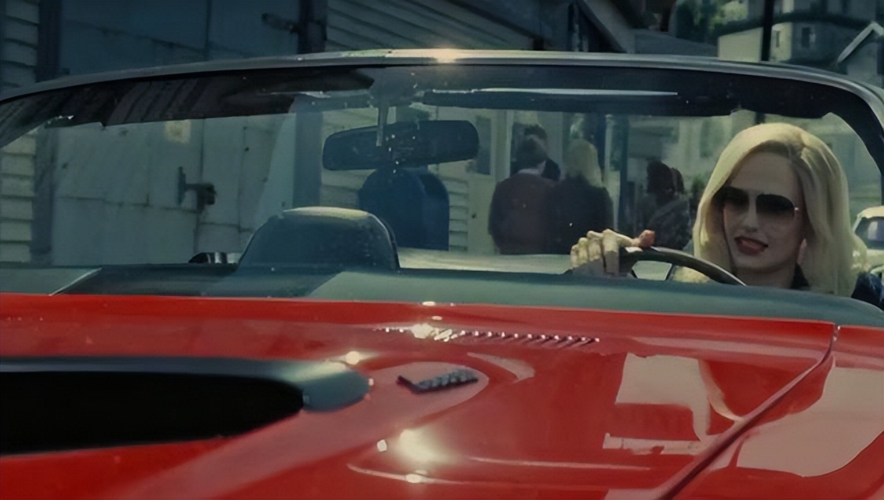 女巫和吸血鬼相爱相杀,女巫爱上吸血鬼吗