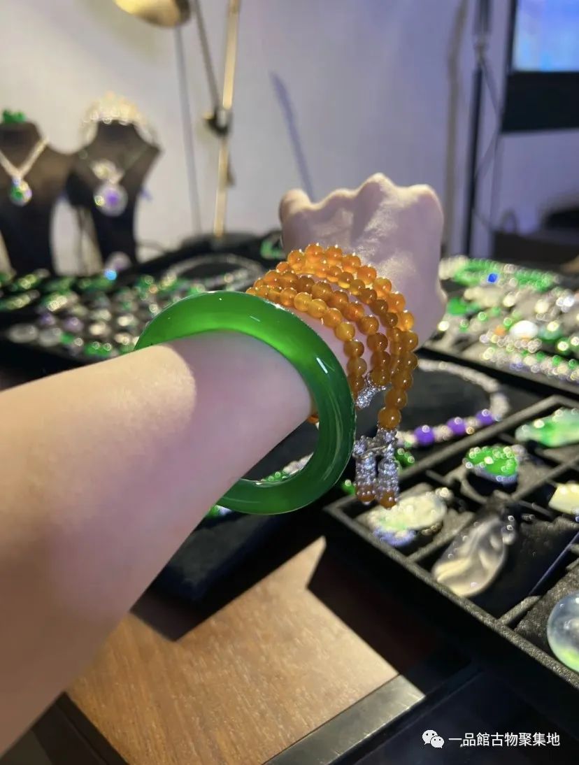 翠玉镯的鉴别方法,为什么翡翠手镯假货也有证