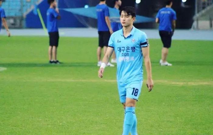 小狼狗身材腹肌,小狼狗霸气腹肌