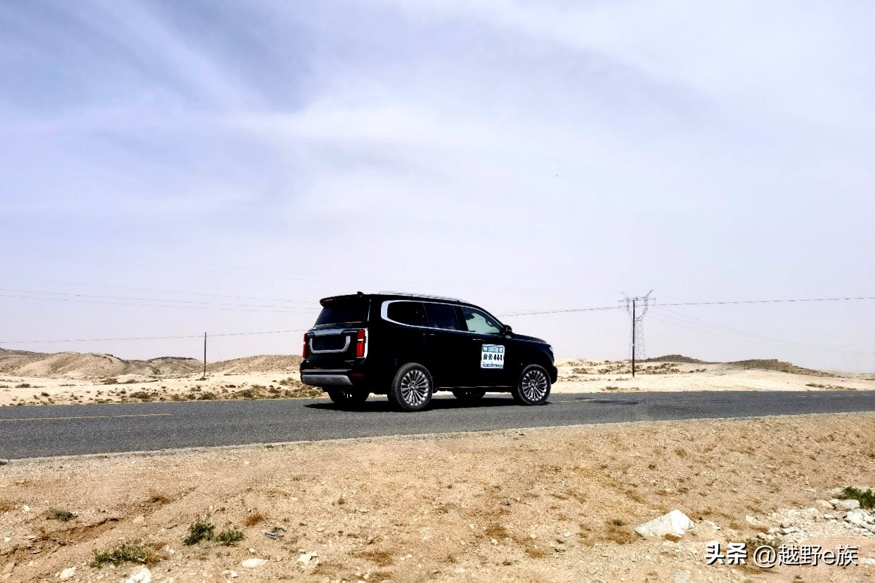 巴丹吉林沙漠越野第一视角,巴丹吉林沙漠越野最震撼视频